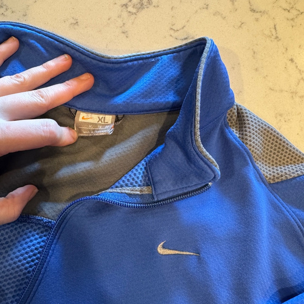 Nike Royal Blue Lightweight Quarter-Zip Pullover with Gray Details